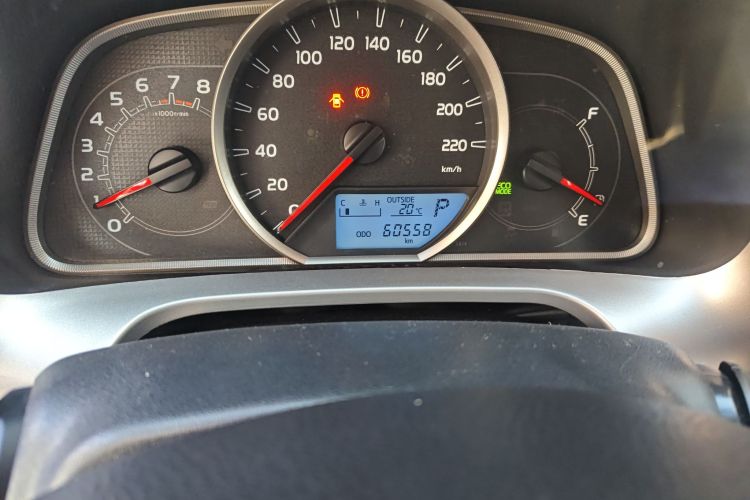 丰田 RAV4荣放 2015款 2.5L 自动四驱精英版中控内饰15