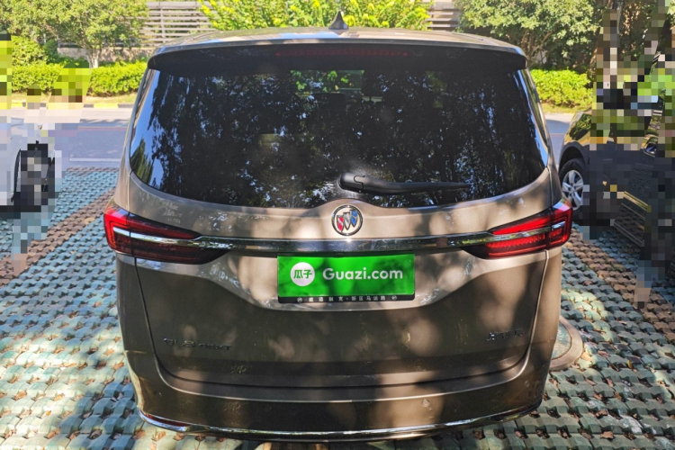 别克GL8 2022款 陆上公务舱 652T 豪华型车身外观6004