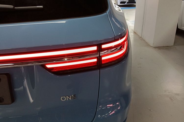 理想汽车 理想ONE 2021款 增程6座版车身外观6006