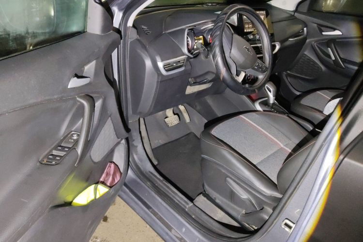 雪佛兰 创酷 2019款 Redline 325T 自动趣版 国VI中控内饰20