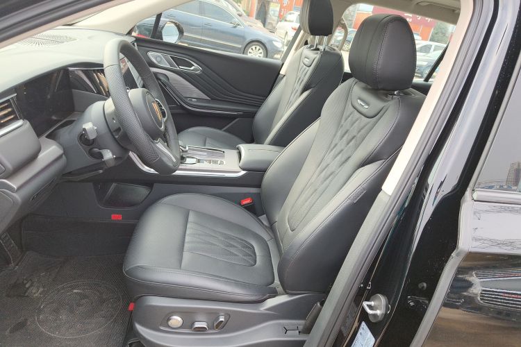 红旗HS7 PHEV 2024款 2.0T PHEV 两驱旗享版 6座中控内饰19