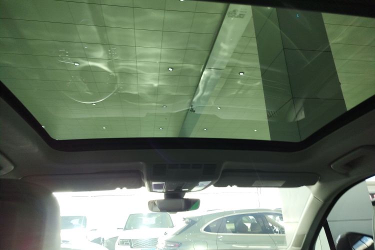 大众 途锐 2021款 2.0TSI 领航特别版中控内饰22