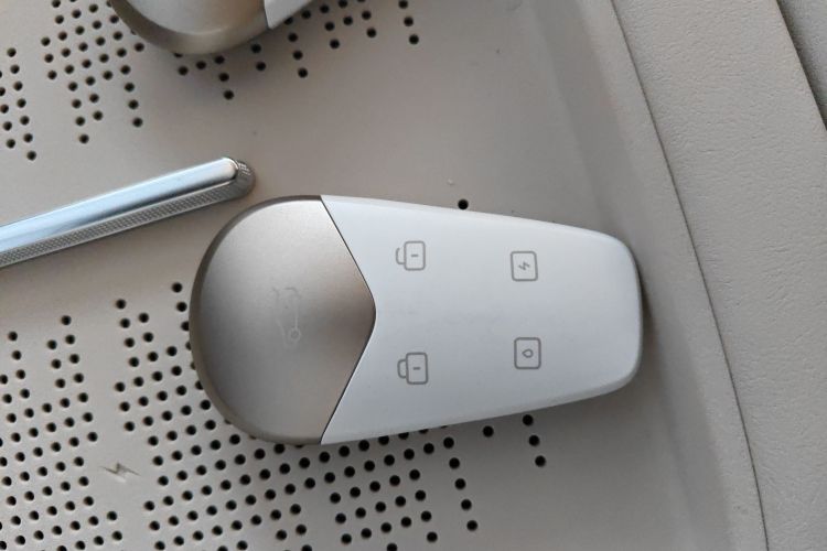 岚图汽车 岚图FREE 2025款 FREE+ 后驱乾崑版中控内饰11