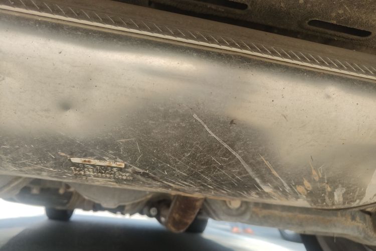 众泰T700 2017款 1.8T 双离合尊享型局部细节9009