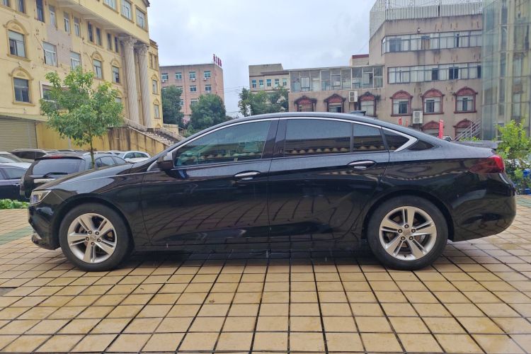 别克 君威 2019款 20T 精英型 国VI车身外观6003