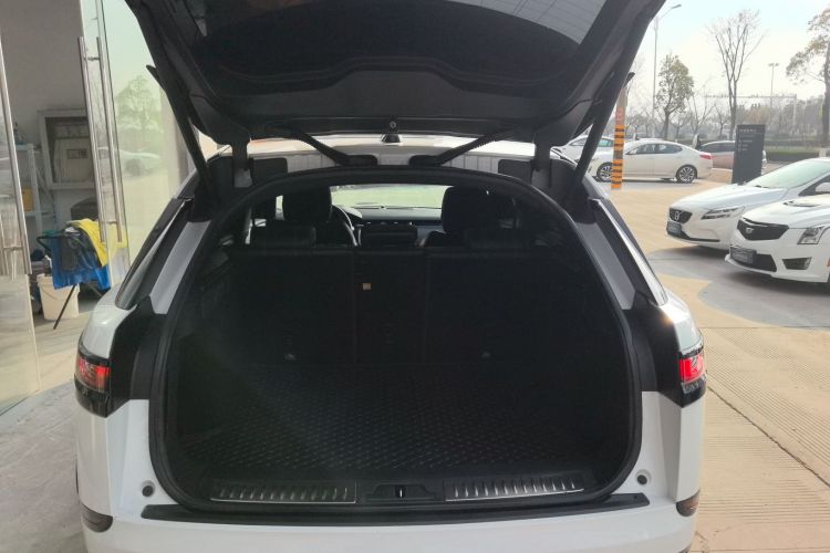 路虎 揽胜星脉 2018款 P380 R-DYNAMIC SE局部细节23