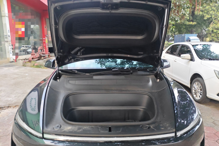 特斯拉 Model Y 2025款 后轮驱动版局部细节24