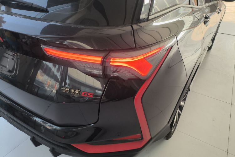 东风风神 奕炫GS 2021款 230T 自动追曜武士版车身外观9