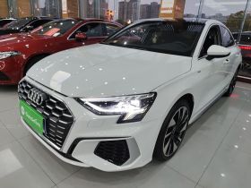 奥迪A3 2024款 A3L Limousine 35 TFSI 时尚运动型