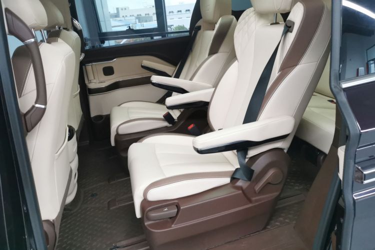 奔腾M9 2023款 2.0T 尊享型中控内饰21