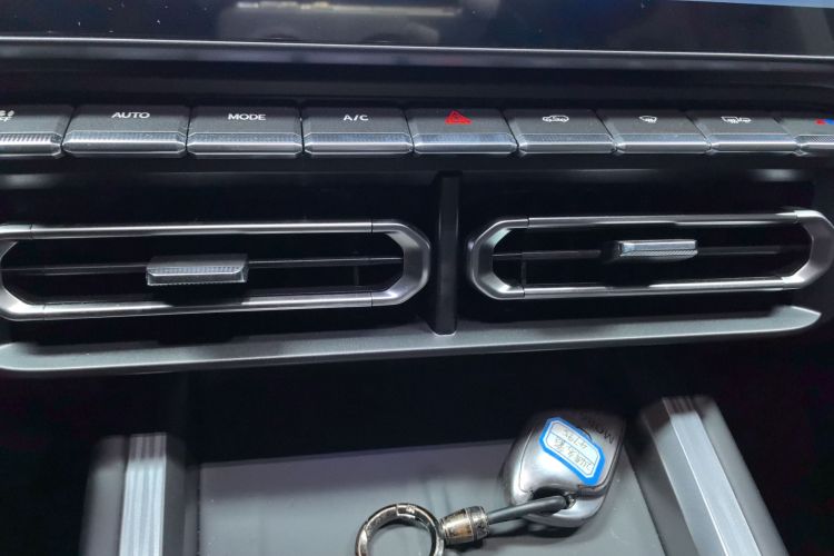 捷途山海T1 2025款 150km 探索中控内饰16