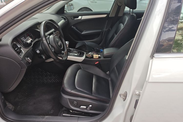 奥迪A4L 2013款 35 TFSI 自动标准型局部细节19