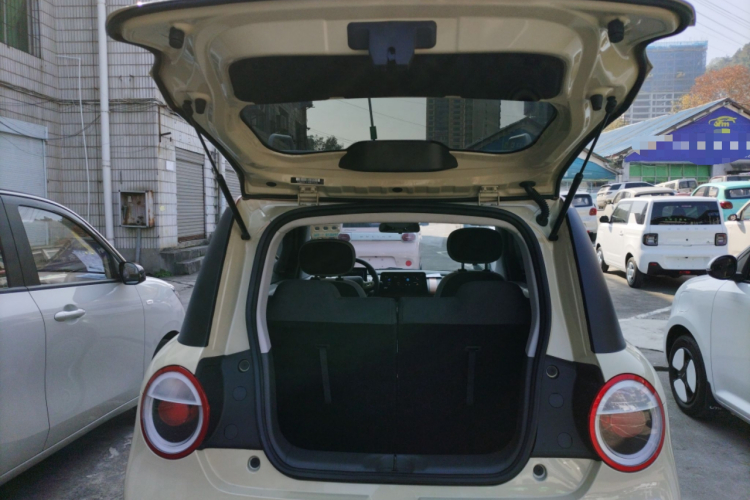 长安启源 长安Lumin 2023款 301km 蜜沁款机舱底盘23