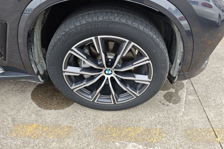 宝马X5(进口) 2020款 xDrive40i M运动套装车身外观10