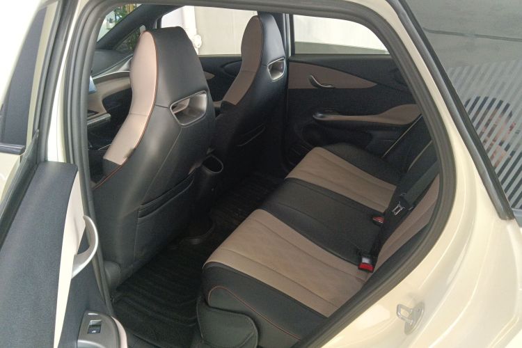 比亚迪 海豚 2023款 420km 自由版中控内饰21