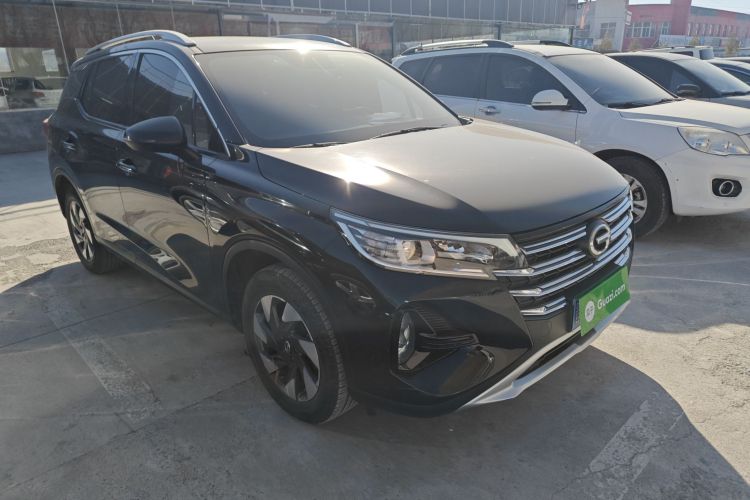 广汽传祺 传祺GS4 2021款 270T 手动舒适版车身外观3