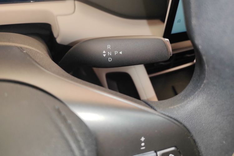 比亚迪 元UP 2025款 301KM 领航型中控内饰18