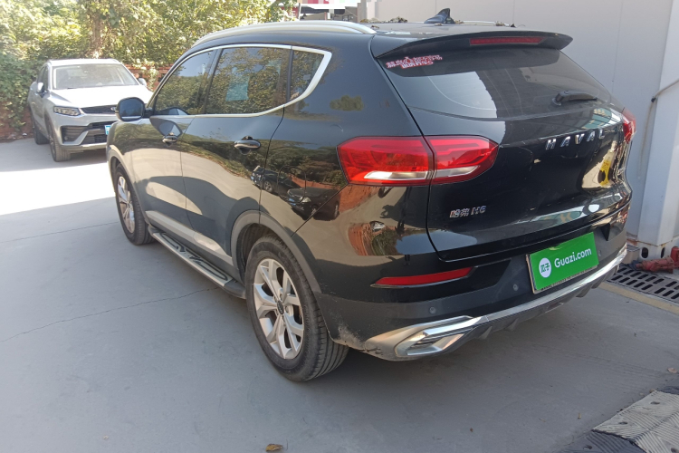 哈弗H6 2021款 1.5T 自动都市版车身外观4