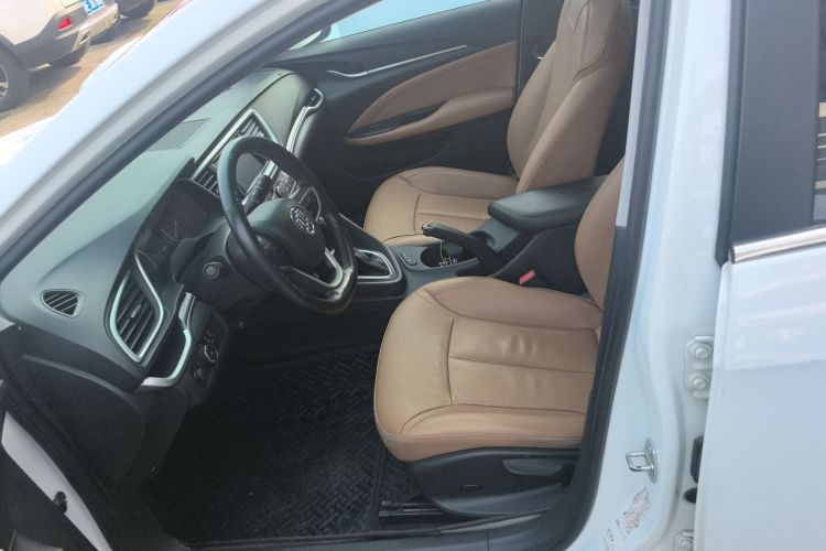 别克 英朗 2018款 18T 自动旗舰型中控内饰19