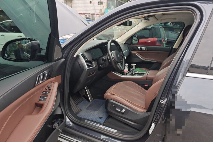 宝马X5(进口) 2020款 xDrive40i M运动套装中控内饰20