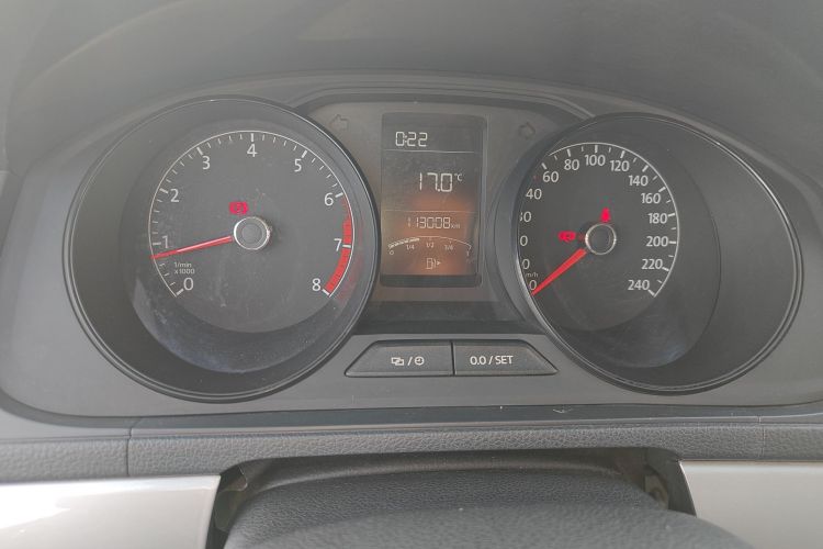 大众 朗逸 2015款 1.6L 手动风尚版中控内饰15