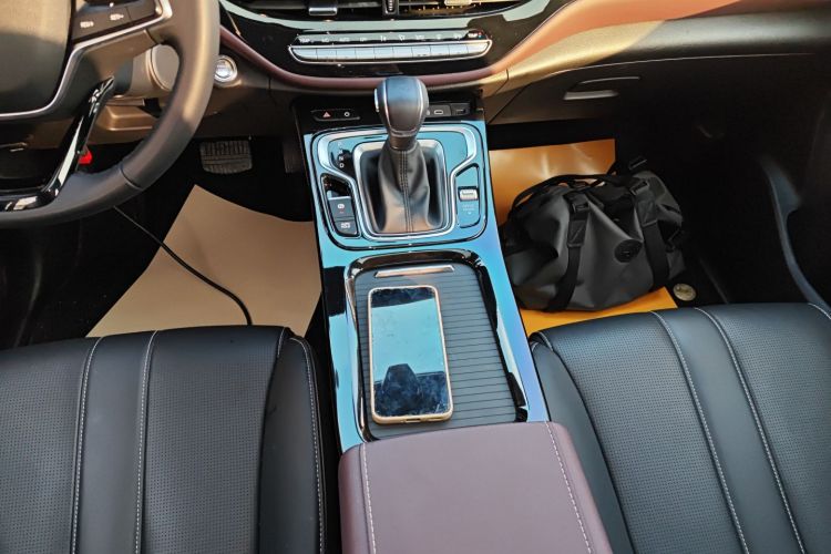 广汽传祺 传祺M6 2023款 PRO 270T DCT豪华版中控内饰18