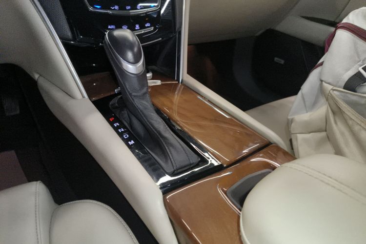 凯迪拉克XTS 2018款 28T 技术型局部细节18