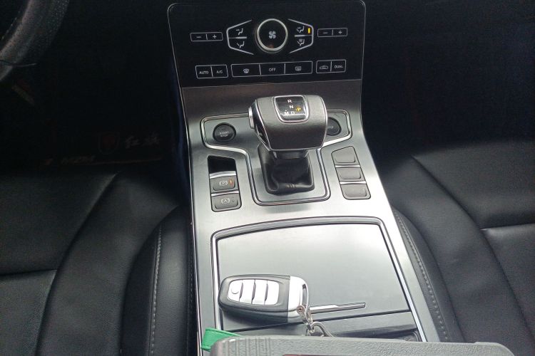 红旗H5 2020款 1.5T DCT旗韵版中控内饰18