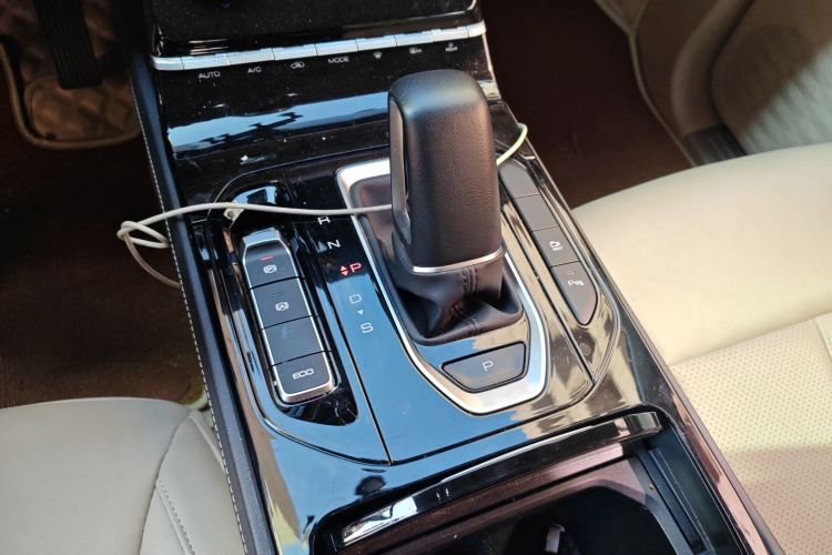 五菱汽车 五菱凯捷 2020款 1.5T CVT旗舰型中控内饰18