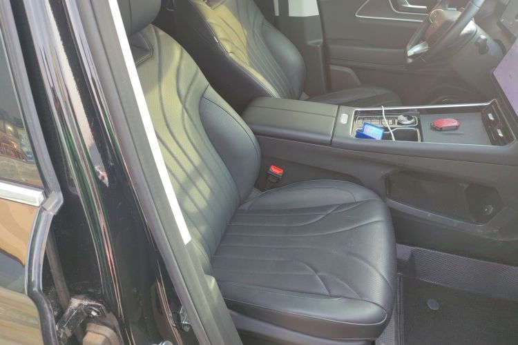 奇瑞 风云T9 2024款 120 长续航版舒适型 7座 三元锂局部细节41