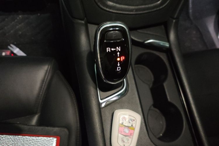 凯迪拉克XT5 2018款 25T 豪华型中控内饰18