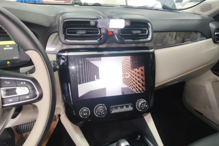 领克02 2019款 1.5T DCT两驱耀Pro版 国VI中控内饰16