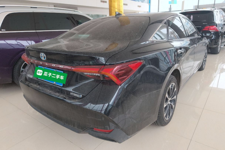 丰田 亚洲龙 2023款 双擎 2.5L 豪华版车身外观7