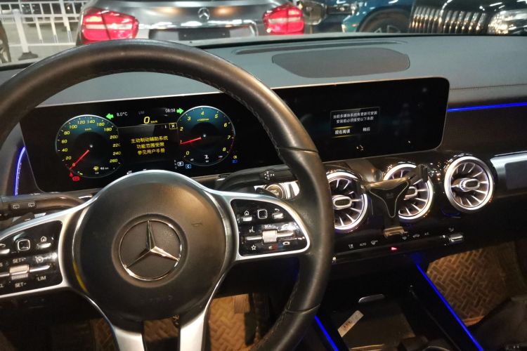 奔驰GLB 2020款 GLB 180 时尚型局部细节18