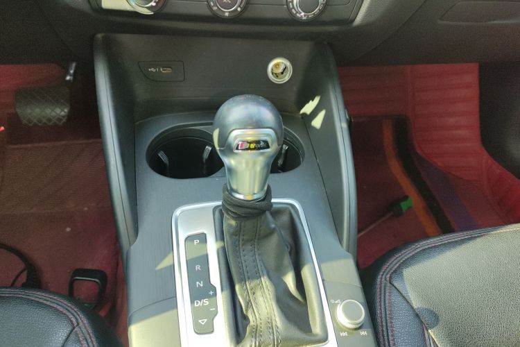 奥迪A3 2018款 30周年年型 Sportback 35 TFSI 进取型局部细节18