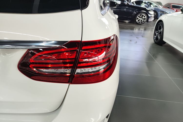 奔驰C级(进口) 2020款 改款 C 260 旅行轿车车身外观6006