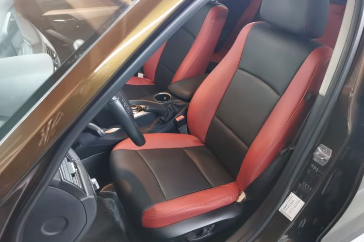 宝马X1 2013款 sDrive18i 时尚型局部细节19