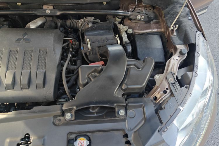 三菱 奕歌 2019款 1.5T CVT两驱梦想版 国VI局部细节9007