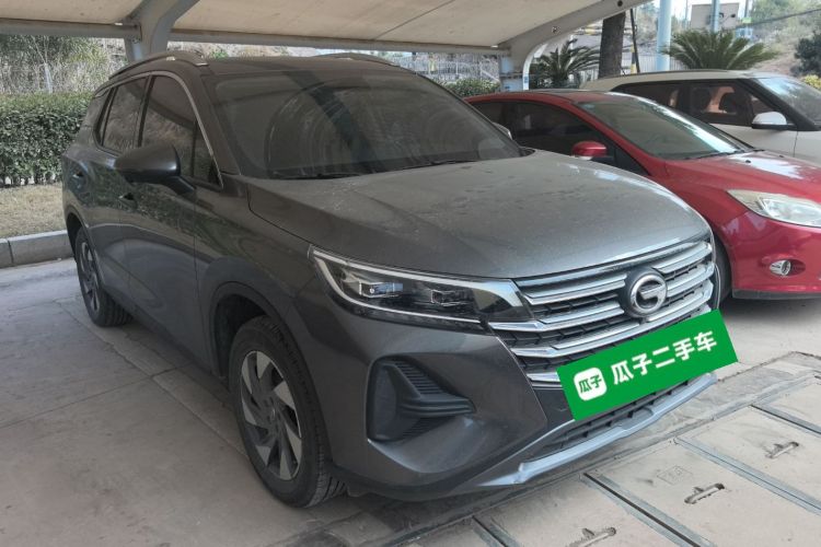 广汽传祺 传祺GS4 2023款 270T 自动智行领航版车身外观3