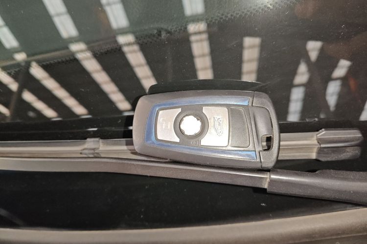 宝马3系GT 2018款 320i M运动型中控内饰11