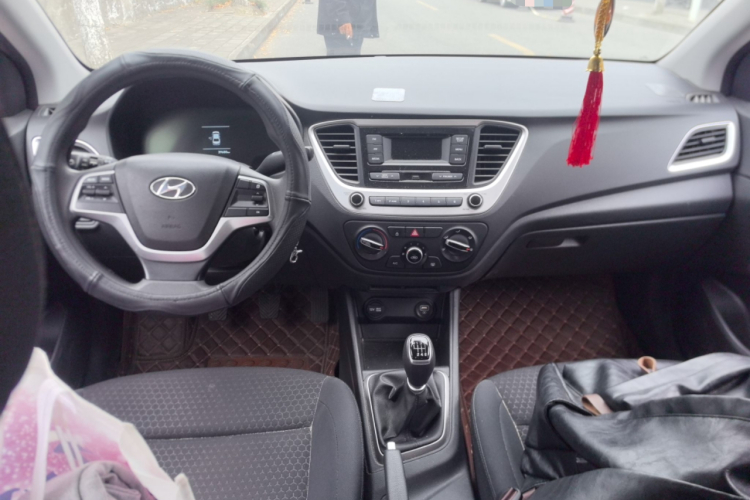 现代 悦纳 2020款 1.4L 手动GLS炫酷版中控内饰12