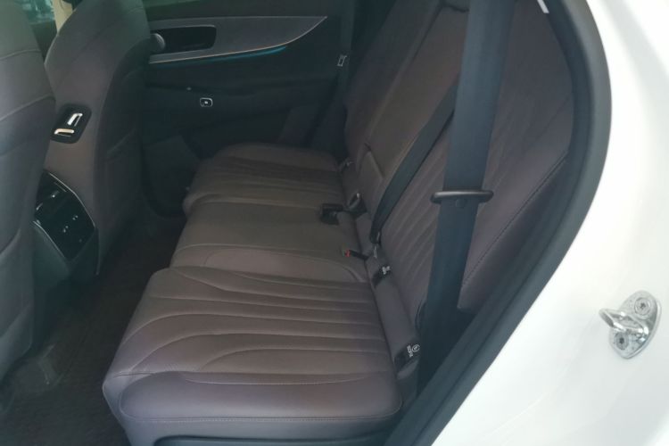 奇瑞 风云T10 2024款 210 奢享版中控内饰7004