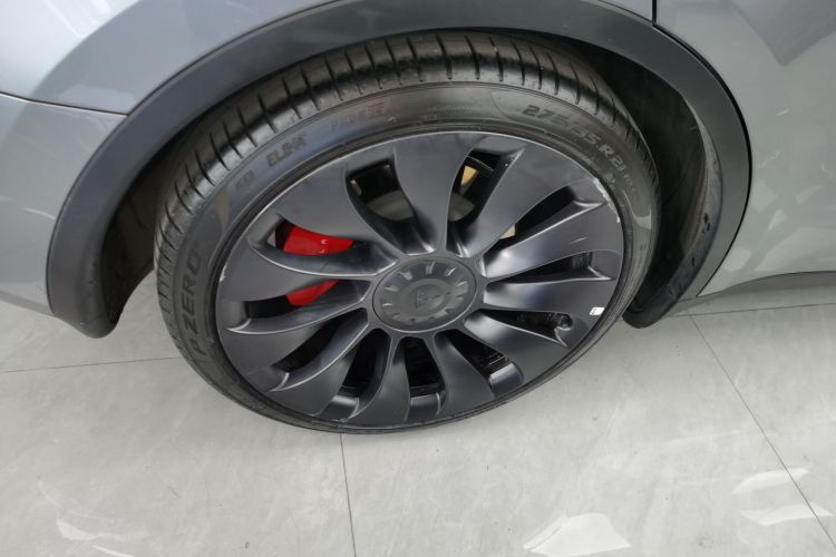 特斯拉 Model Y 2024款 Performance高性能版车身外观6008