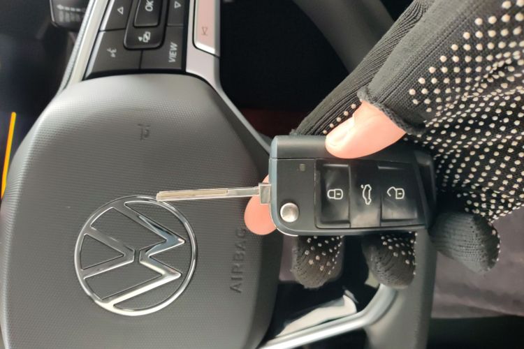 大众 朗逸 2023款 新锐 1.5L 自动新逸版中控内饰11