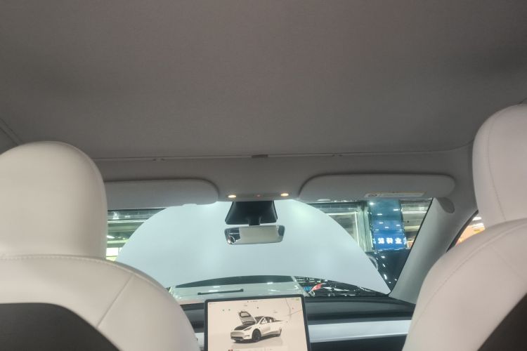 特斯拉 Model Y 2023款 长续航全轮驱动版局部细节22