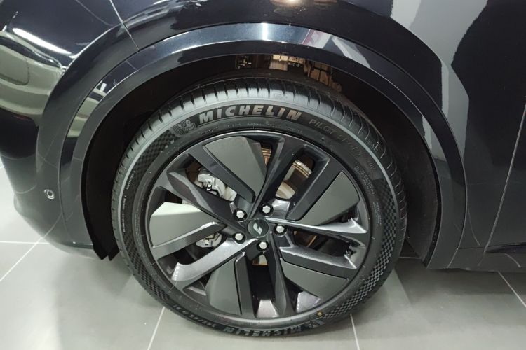 理想汽车 理想L9 2022款 Max车身外观6007