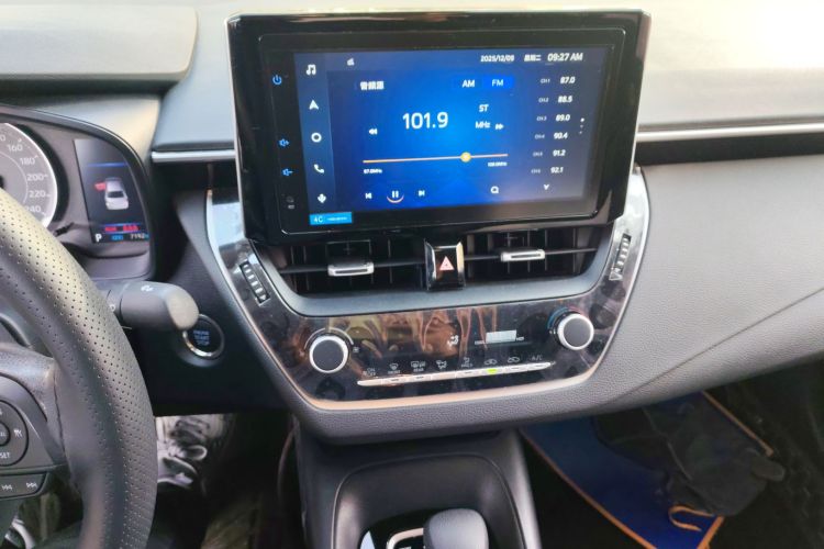 丰田 卡罗拉 2021款 TNGA 1.5L CVT精英版中控内饰16