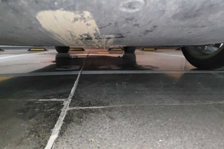 特斯拉 Model 3 2020款 标准续航后驱升级版局部细节9008