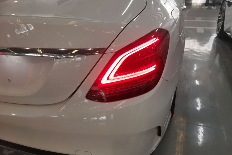 奔驰C级 2021款 C 260 L 运动版车身外观6006