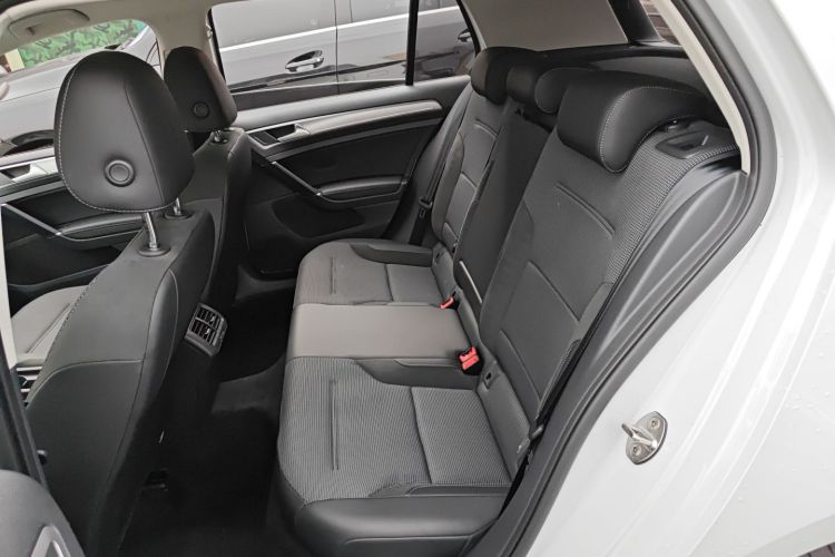 大众 高尔夫 2018款 230TSI 自动舒适型中控内饰7004